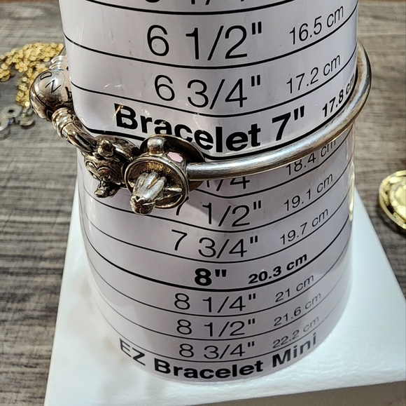 Pandora Moments Bangle with 2 Disney charms bundle size 7 IN - Picture 7 of 9